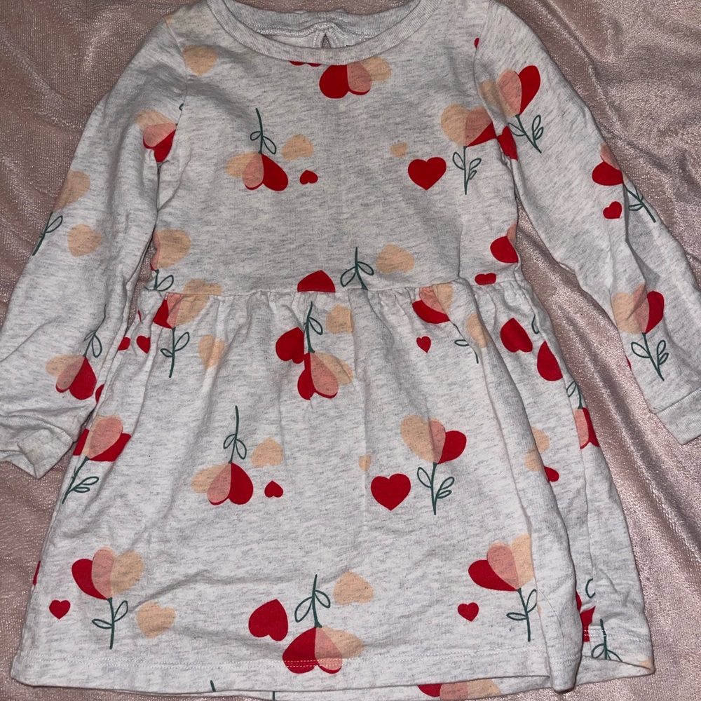 Thick 4T . Little girls valentines dress . Carters .